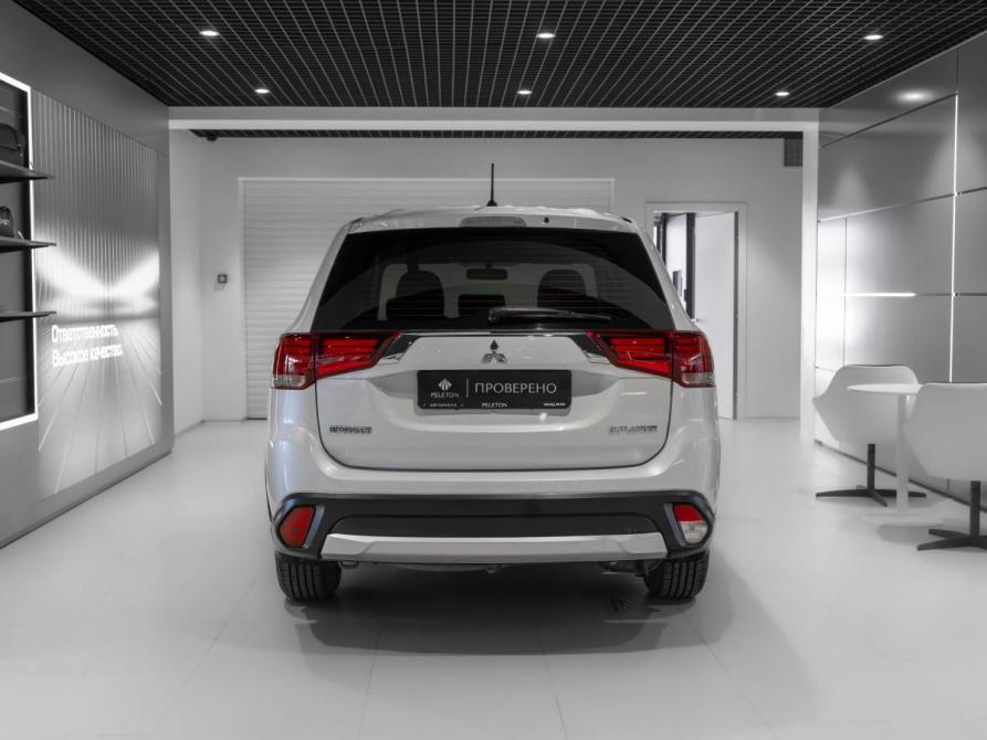 Mitsubishi Outlander III Рестайлинг 2 Москва  - изображение 6