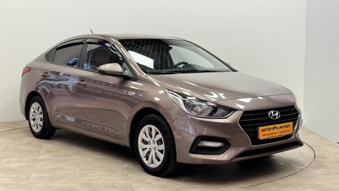 Hyundai Solaris II с пробегом 2017 года, цена 1 115 000 рублей, 121433 км, седан, Автокод Объявления