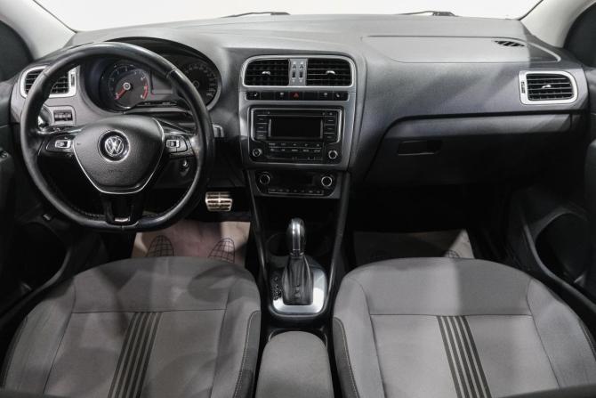 Volkswagen Polo V Рестайлинг с пробегом 2016 года, цена 1 179 000 рублей, 126800 км, седан, Автокод Объявления