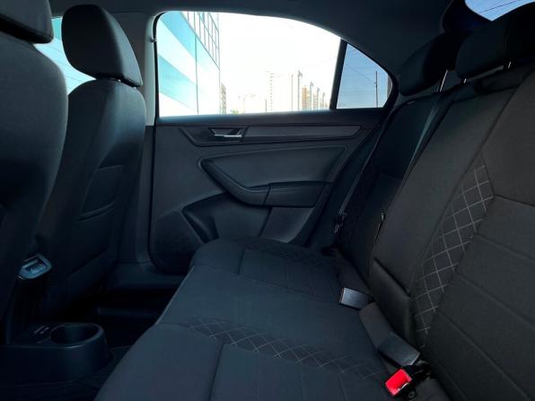 Skoda Rapid II с пробегом 2022 года, цена 1 996 400 рублей, 45420 км, лифтбек, Автокод Объявления