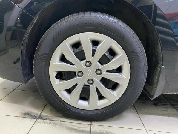 Hyundai Solaris II с пробегом 2018 года, цена 1 250 000 рублей, 184997 км, седан, Автокод Объявления
