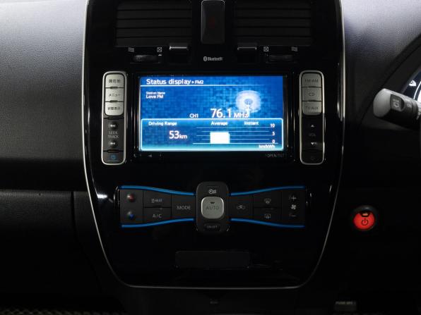 Nissan Leaf I (ZE0/AZE0) с пробегом 2014 года, цена 799 000 рублей, 77390 км, хэтчбек, Автокод Объявления