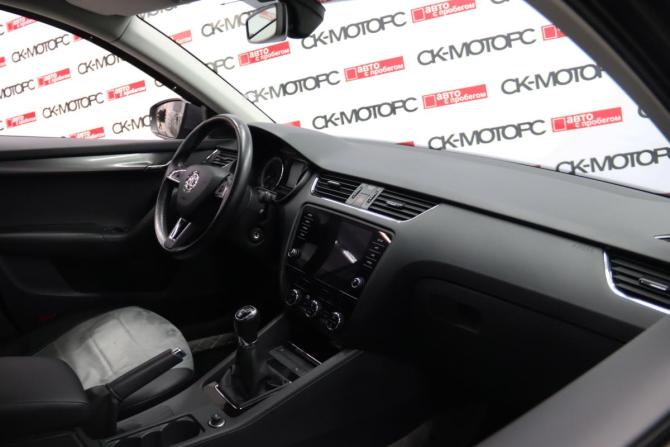 Skoda Octavia III (A7) Рестайлинг с пробегом 2020 года, цена 1 565 650 рублей, 109140 км, лифтбек, Автокод Объявления