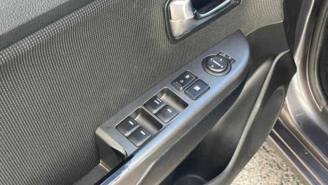 Kia Rio III Рестайлинг с пробегом 2016 года, цена 1 047 900 рублей, 108999 км, седан, Автокод Объявления