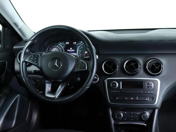 Mercedes-Benz A-Класс III (W176) Рестайлинг с пробегом 2016 года, цена 1 637 960 рублей, 69000 км, хэтчбек, Автокод Объявления