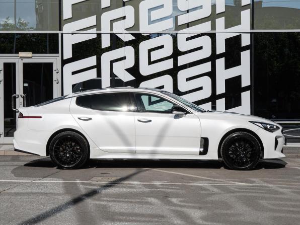 Kia Stinger I с пробегом 2019 года, цена 2 390 000 рублей, 90582 км, лифтбек, Автокод Объявления