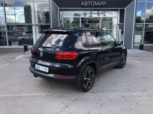 Volkswagen Tiguan I Рестайлинг с пробегом 2011 года, цена 884 000 рублей, 393599 км, внедорожник, Автокод Объявления
