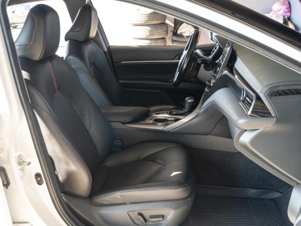 Toyota Camry VIII (XV70) Рестайлинг с пробегом 2021 года, цена 2 940 000 рублей, 133710 км, седан, Автокод Объявления