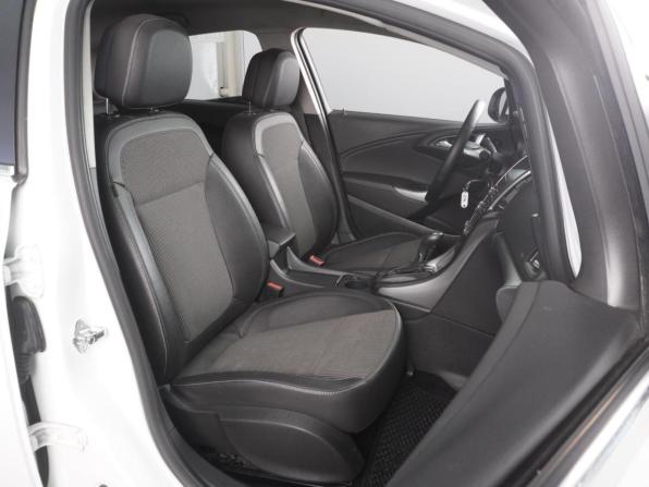 Opel Astra J с пробегом 2012 года, цена 739 000 рублей, 205154 км, хэтчбек, Автокод Объявления