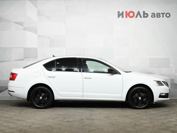 Skoda Octavia III (A7) Рестайлинг с пробегом 2017 года, цена 1 900 000 рублей, 129678 км, лифтбек, Автокод Объявления