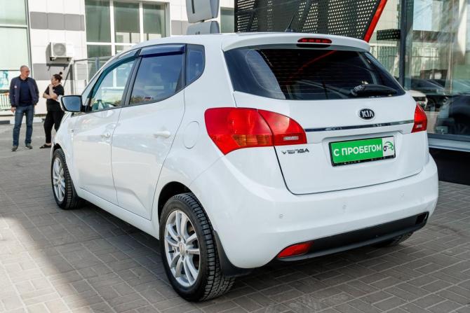 Kia Venga I Рестайлинг с пробегом 2015 года, цена 837 000 рублей, 170000 км, минивэн, Автокод Объявления
