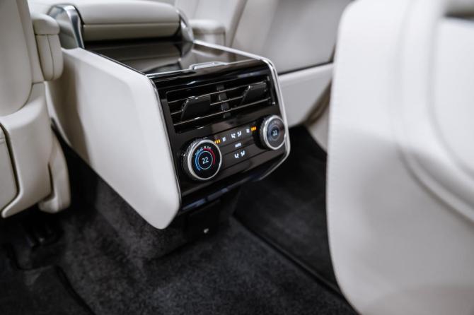 Новый Land Rover Range Rover V 2026 года, цена 27 990 000 рублей, внедорожник, Автокод Объявления