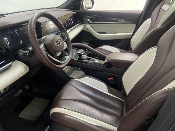 Geely Monjaro I с пробегом 2023 года, цена 3 249 000 рублей, 41459 км, внедорожник, Автокод Объявления