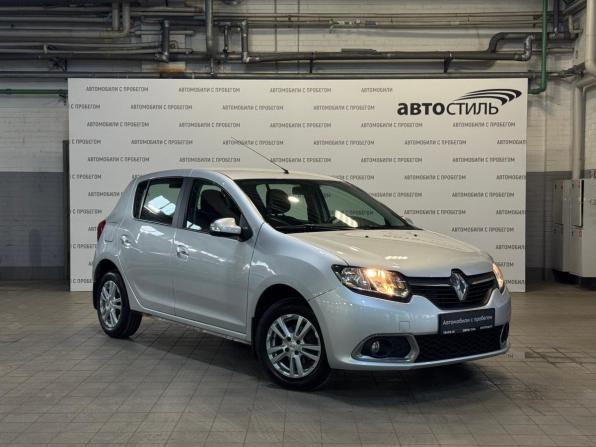 Renault Sandero II с пробегом 2018 года, цена 1 019 000 рублей, 55836 км, хэтчбек, Автокод Объявления