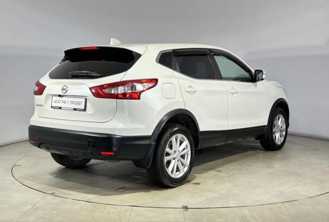 Nissan Qashqai II с пробегом 2018 года, цена 1 599 000 рублей, 121688 км, внедорожник, Автокод Объявления