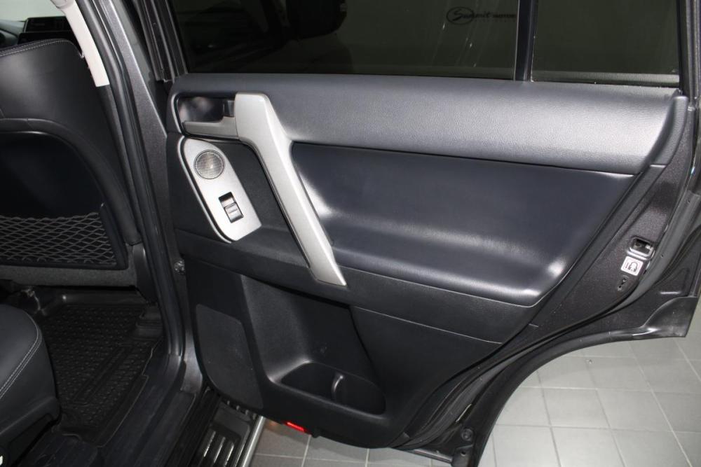 Toyota Land Cruiser Prado 150 Series Рестайлинг 3 Владивосток  - изображение 12