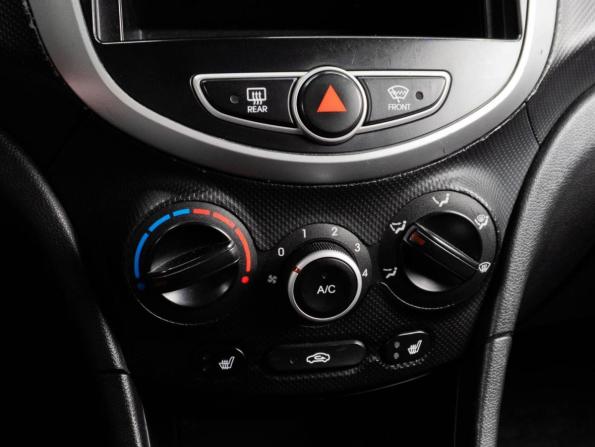 Hyundai Solaris I с пробегом 2012 года, цена 634 000 рублей, 287054 км, седан, Автокод Объявления