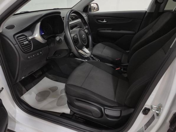 Kia Rio IV Рестайлинг с пробегом 2021 года, цена 1 795 000 рублей, 74874 км, хэтчбек, Автокод Объявления