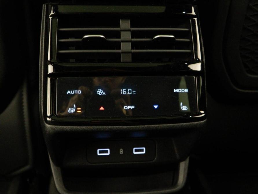 Geely Monjaro I Москва  - изображение 18