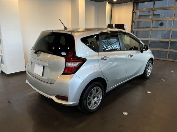 Nissan Note II Рестайлинг с пробегом 2016 года, цена 999 000 рублей, 152011 км, хэтчбек, Автокод Объявления