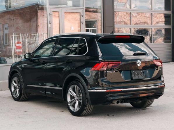 Volkswagen Tiguan II с пробегом 2017 года, цена 2 470 000 рублей, 60612 км, внедорожник, Автокод Объявления