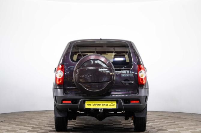 Chevrolet Niva I Рестайлинг с пробегом 2015 года, цена 639 000 рублей, 110000 км, внедорожник, Автокод Объявления