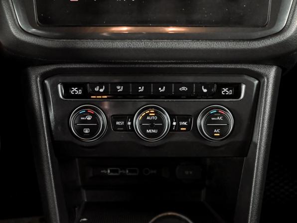 Volkswagen Tiguan II с пробегом 2019 года, цена 2 500 000 рублей, 136249 км, внедорожник, Автокод Объявления