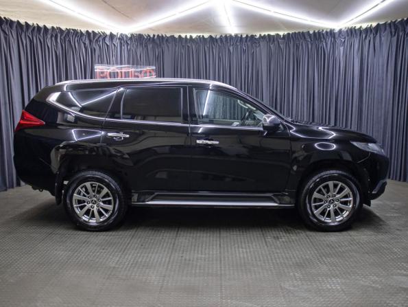 Mitsubishi Pajero Sport III с пробегом 2018 года, цена 3 098 000 рублей, 101005 км, внедорожник, Автокод Объявления