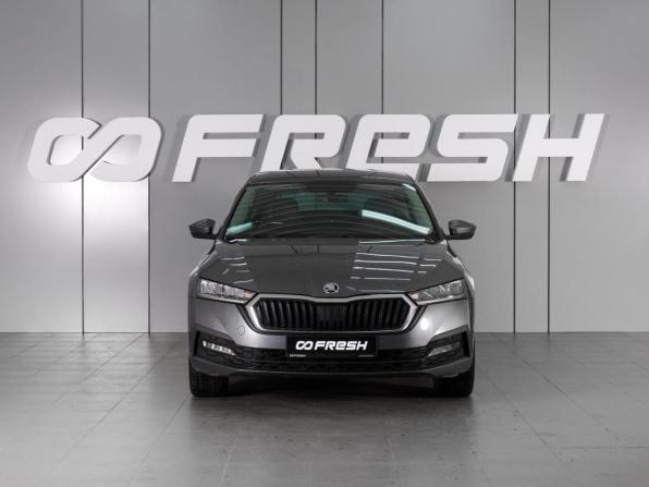 Skoda Octavia IV (A8) с пробегом 2020 года, цена 2 679 000 рублей, 105070 км, лифтбек, Автокод Объявления