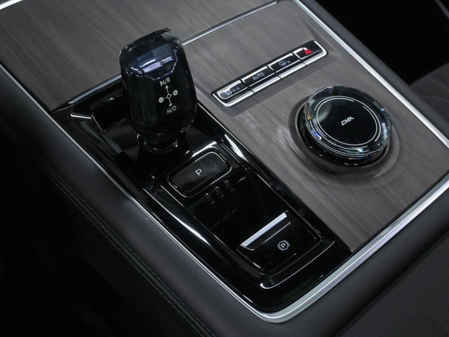Geely Monjaro I Москва  - изображение 14