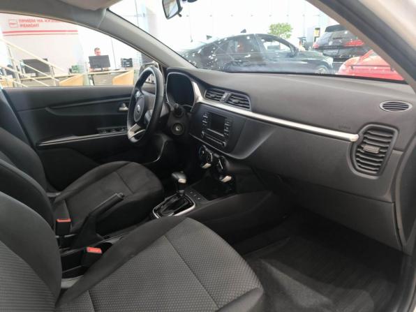 Kia Rio IV Рестайлинг с пробегом 2021 года, цена 1 480 000 рублей, 59202 км, хэтчбек, Автокод Объявления