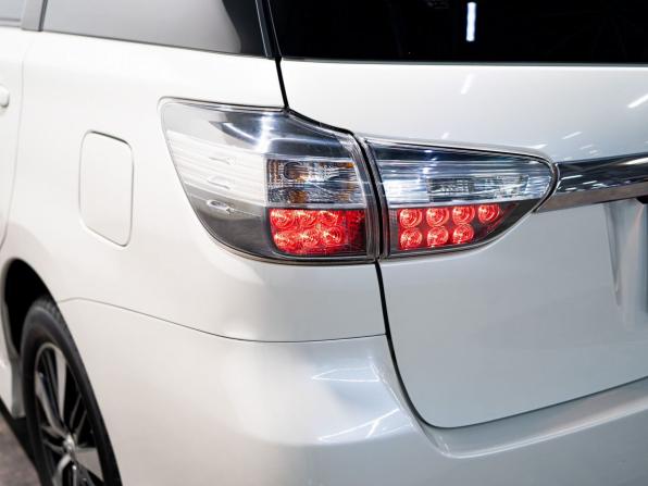 Toyota Wish II Рестайлинг с пробегом 2012 года, цена 1 630 000 рублей, 78600 км, минивэн, Автокод Объявления