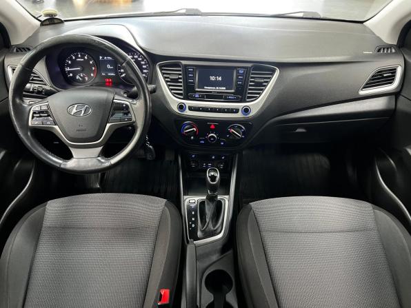Hyundai Solaris II с пробегом 2017 года, цена 1 359 000 рублей, 144333 км, седан, Автокод Объявления
