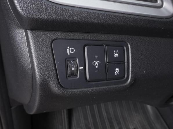 Hyundai Solaris II Рестайлинг с пробегом 2021 года, цена 1 270 000 рублей, 107465 км, седан, Автокод Объявления