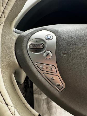 Nissan Leaf I (ZE0/AZE0) с пробегом 2011 года, цена 800 000 рублей, 73000 км, хэтчбек, Автокод Объявления