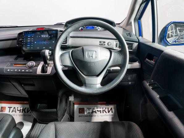 Honda Freed I Рестайлинг с пробегом 2012 года, цена 1 190 000 рублей, 67590 км, компактвэн, Автокод Объявления