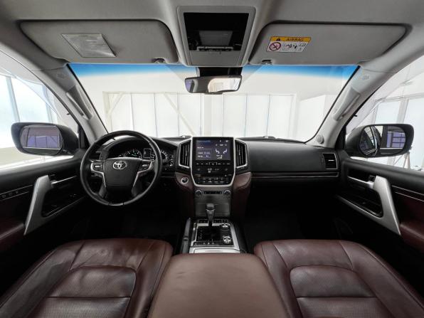Toyota Land Cruiser 200 Series Рестайлинг 2 с пробегом 2015 года, цена 4 870 000 рублей, 252565 км, внедорожник, Автокод Объявления