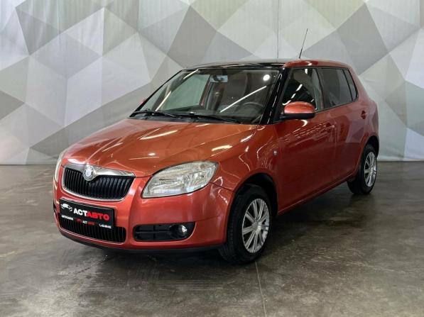 Skoda Fabia II с пробегом 2010 года, цена 650 000 рублей, 213503 км, хэтчбек, Автокод Объявления