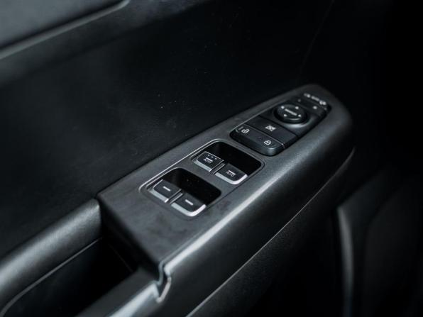 Kia Sportage IV Рестайлинг с пробегом 2019 года, цена 1 977 000 рублей, 89645 км, внедорожник, Автокод Объявления
