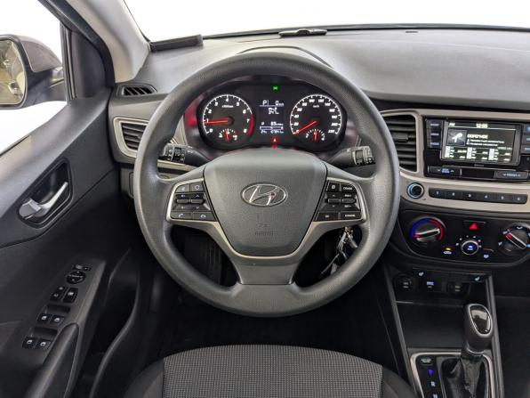 Hyundai Solaris II Рестайлинг с пробегом 2022 года, цена 1 590 000 рублей, 107838 км, седан, Автокод Объявления