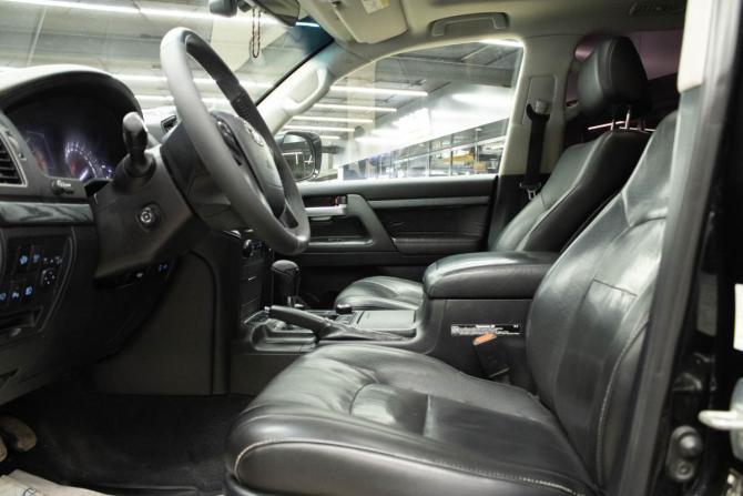 Toyota Land Cruiser 200 Series Рестайлинг 2 с пробегом 2015 года, цена 5 099 000 рублей, 324309 км, внедорожник, Автокод Объявления