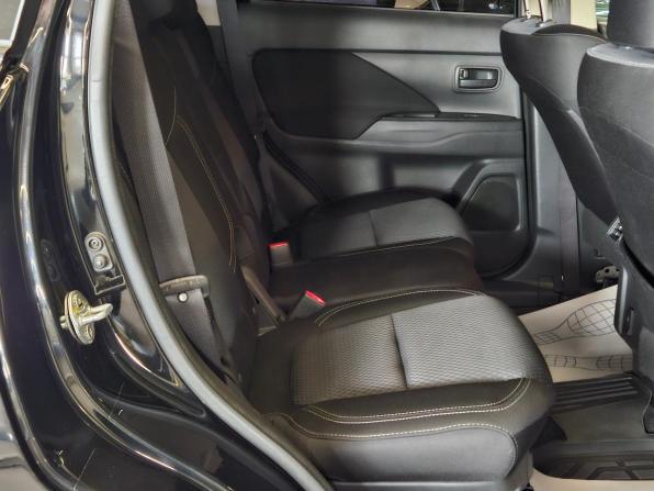 Mitsubishi Outlander III Рестайлинг 3 с пробегом 2021 года, цена 2 300 000 рублей, 97211 км, внедорожник, Автокод Объявления
