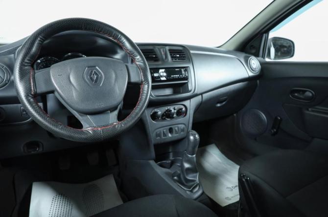 Renault Sandero II с пробегом 2016 года, цена 769 000 рублей, 95000 км, хэтчбек, Автокод Объявления