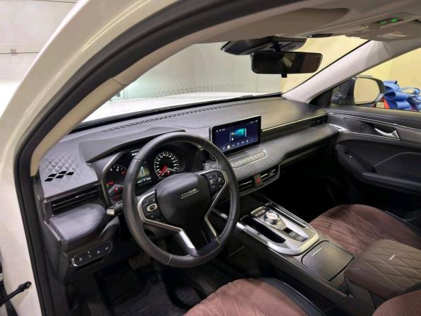 Haval Jolion I Рестайлинг с пробегом 2024 года, цена 2 199 000 рублей, 5139 км, внедорожник, Автокод Объявления