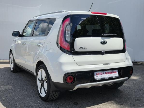 Kia Soul II Рестайлинг с пробегом 2018 года, цена 1 450 000 рублей, 162407 км, хэтчбек, Автокод Объявления