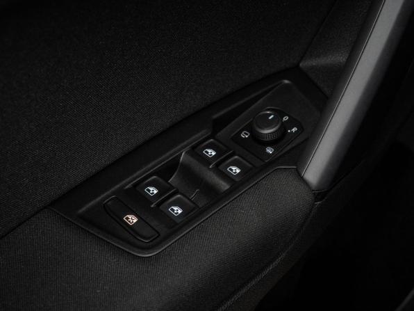 Volkswagen Tiguan II Рестайлинг с пробегом 2021 года, цена 2 977 000 рублей, 21369 км, внедорожник, Автокод Объявления