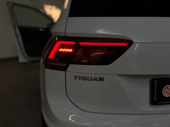 Volkswagen Tiguan II с пробегом 2016 года, цена 2 390 000 рублей, 191491 км, внедорожник, Автокод Объявления