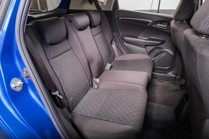 Honda Fit III с пробегом 2013 года, цена 1 099 000 рублей, 86000 км, хэтчбек, Автокод Объявления