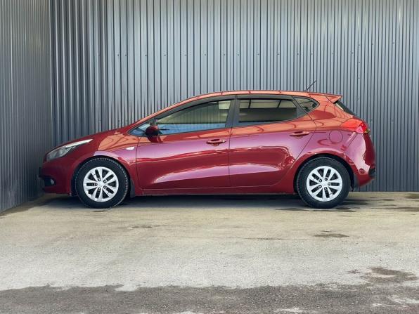 Kia Ceed II с пробегом 2012 года, цена 895 000 рублей, 102095 км, хэтчбек, Автокод Объявления