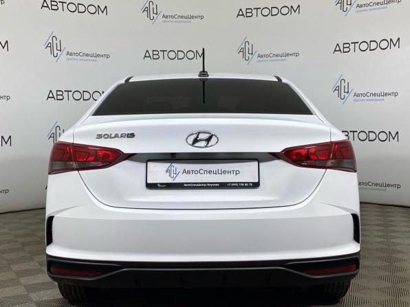 Hyundai Solaris II Рестайлинг с пробегом 2022 года, цена 1 569 000 рублей, 34598 км, седан, Автокод Объявления